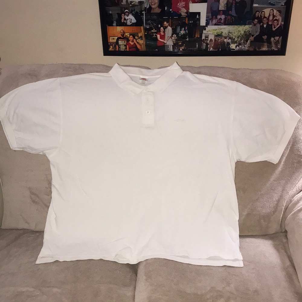 Avia XL white collared shirt 💕